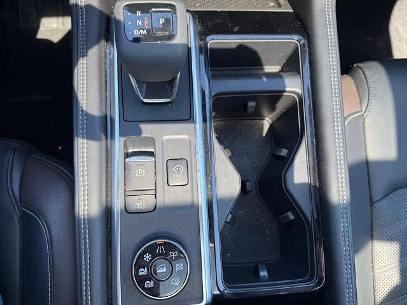 2023 Nissan Pathfinder Platinum 4WD