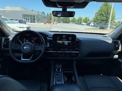2023 Nissan Pathfinder Platinum 4WD
