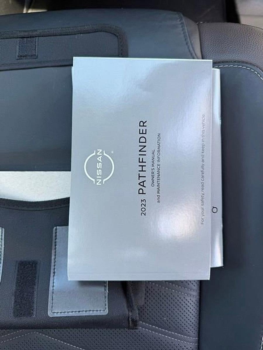 2023 Nissan Pathfinder Platinum 4WD