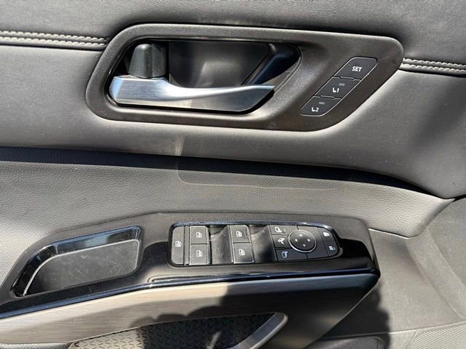 2023 Nissan Pathfinder Platinum 4WD