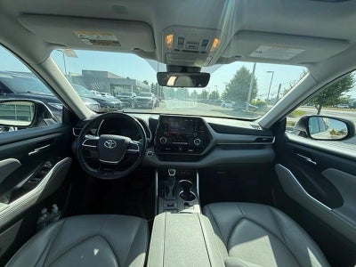 2021 Toyota Highlander XLE AWD (Natl)