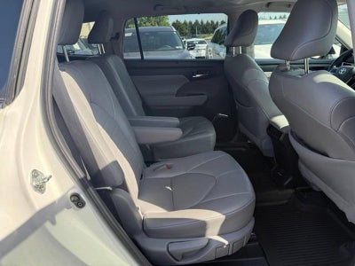 2021 Toyota Highlander XLE AWD (Natl)