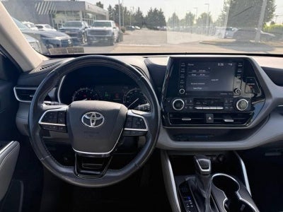 2021 Toyota Highlander XLE AWD (Natl)