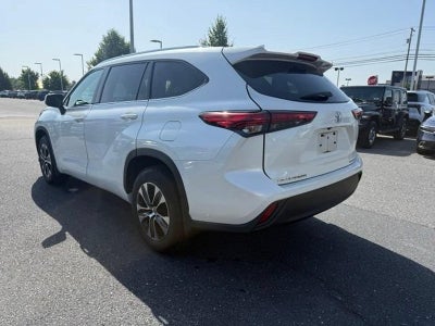 2021 Toyota Highlander XLE AWD (Natl)