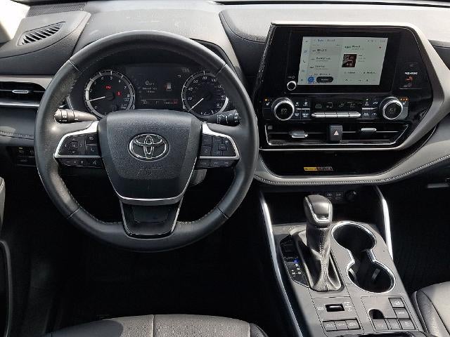 2025 Toyota Highlander XLE AWD (Natl)
