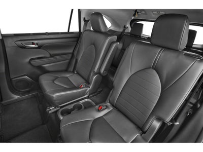 2025 Toyota Highlander XLE AWD (Natl)