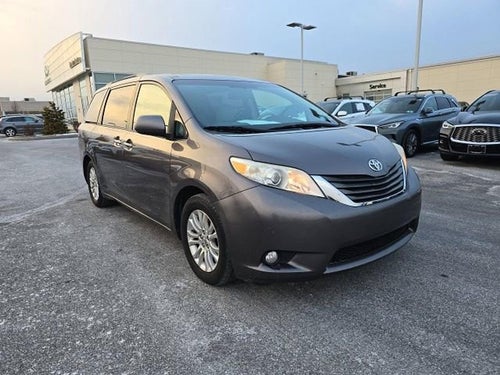 2011 Toyota Sienna 5dr 8-Pass Van V6 XLE FWD (Natl)