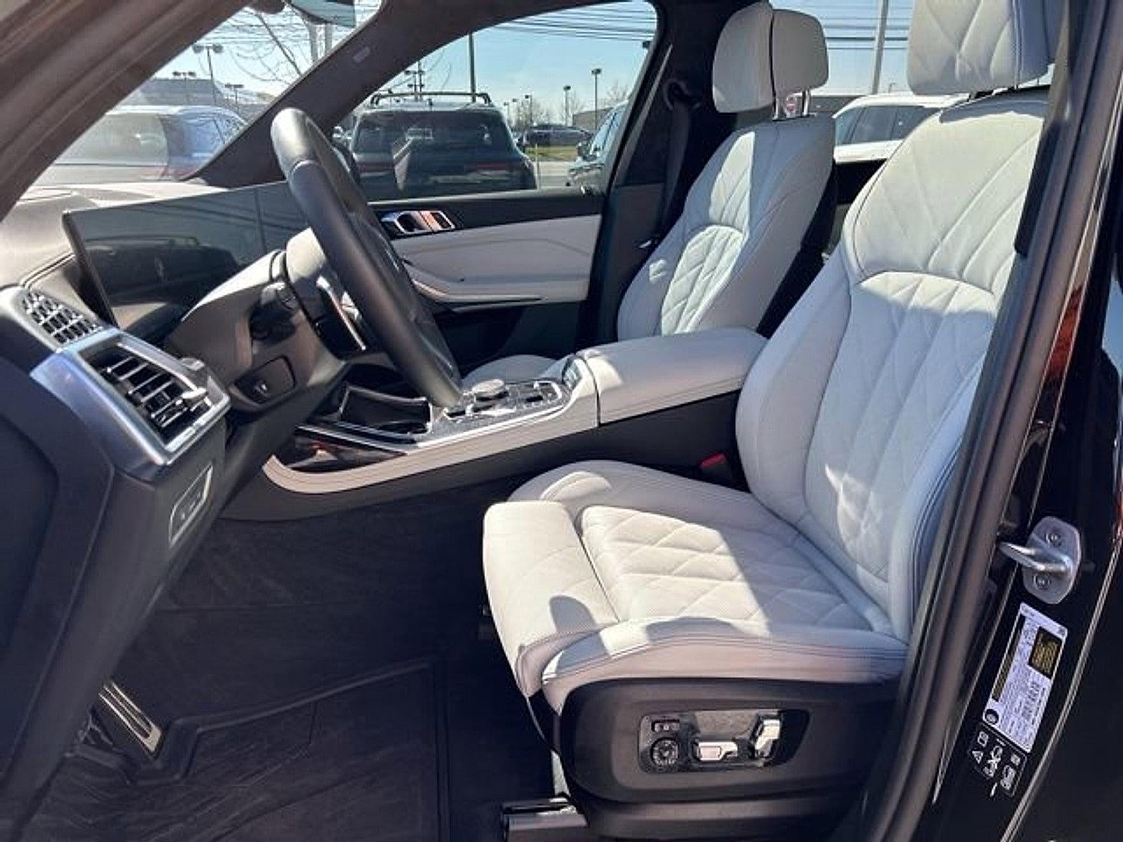 2026 BMW X7 xDrive40i Sports Activity Vehicle