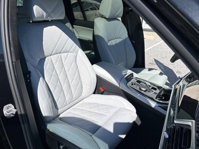 2026 BMW X7 xDrive40i Sports Activity Vehicle