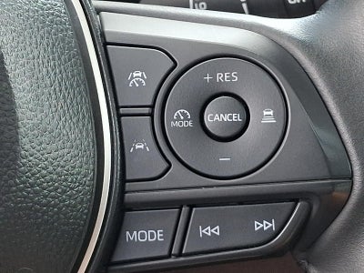 2025 Toyota Corolla Cross XLE 4WD (Natl)