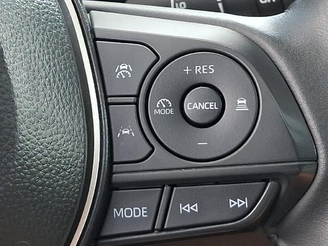 2025 Toyota Corolla Cross XLE 4WD (Natl)