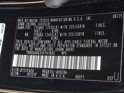 2025 Toyota Corolla Cross XLE 4WD (Natl)