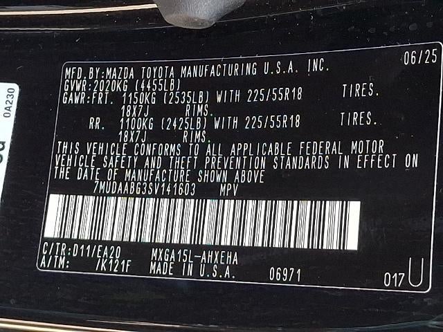 2025 Toyota Corolla Cross XLE 4WD (Natl)