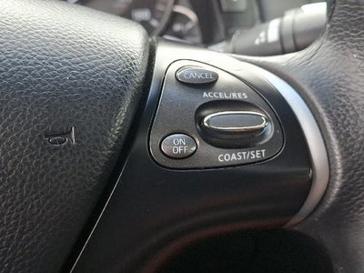 2015 INFINITI Q70 3.7 AWD