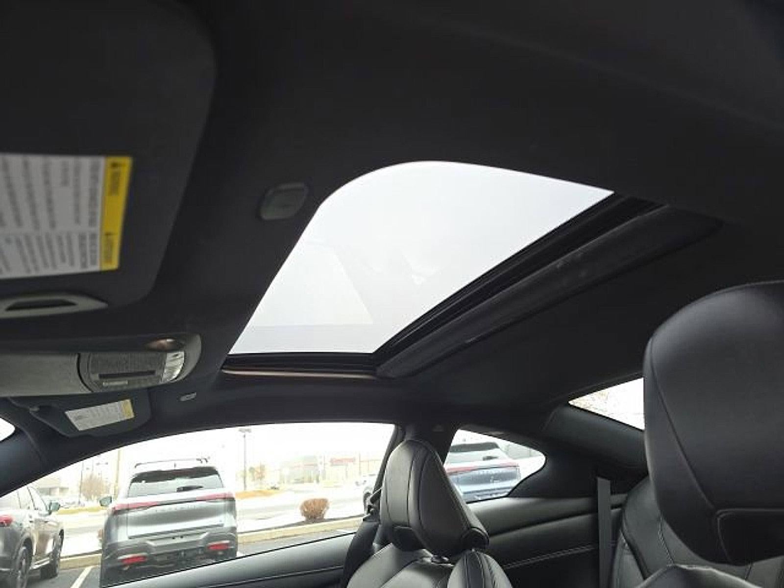 2018 INFINITI Q60 3.0t LUXE AWD