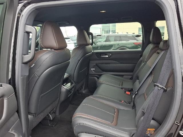 2025 Nissan Armada 4x4 SL