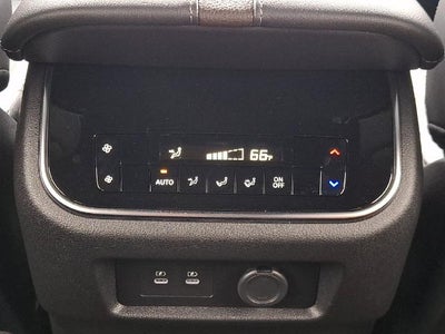 2025 Nissan Armada 4x4 SL