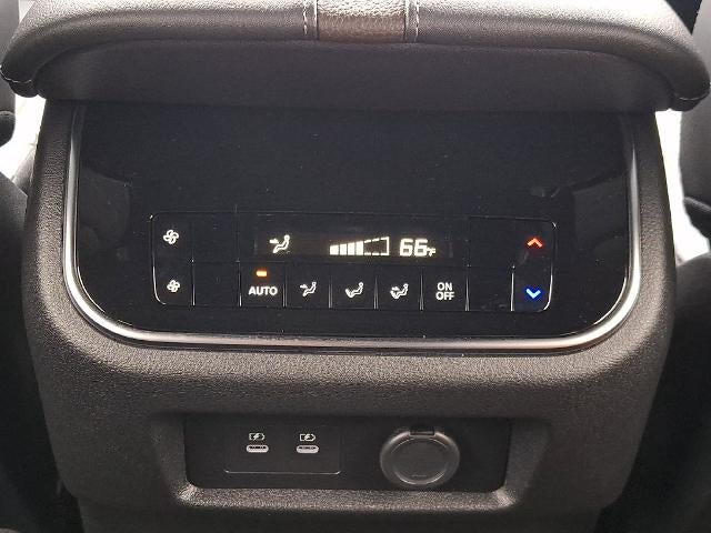2025 Nissan Armada 4x4 SL