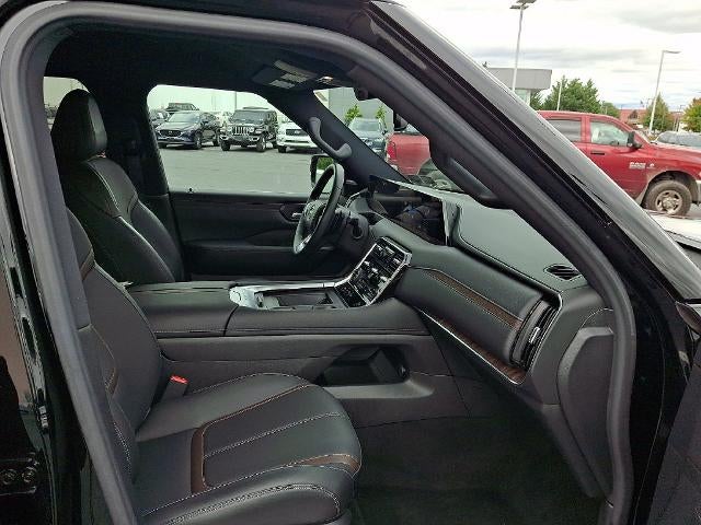 2025 Nissan Armada 4x4 SL
