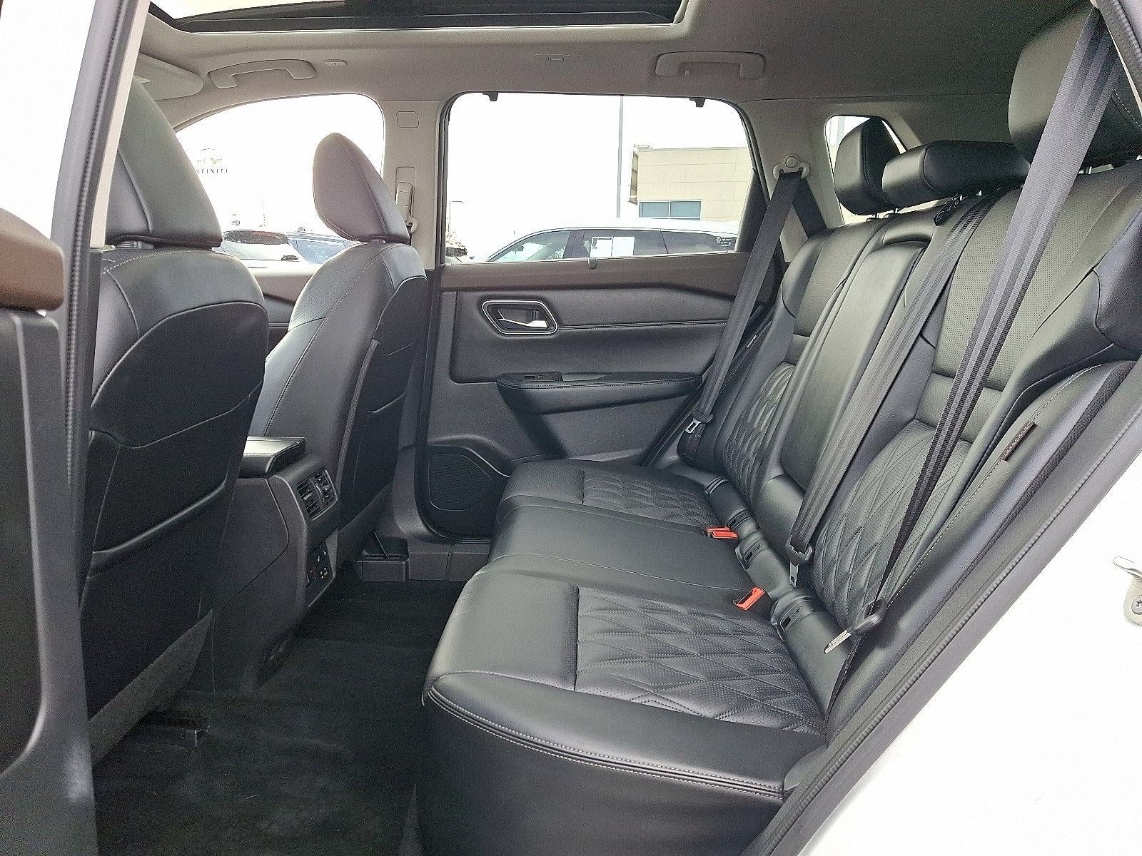 2023 Nissan Rogue AWD Platinum *Ltd Avail*