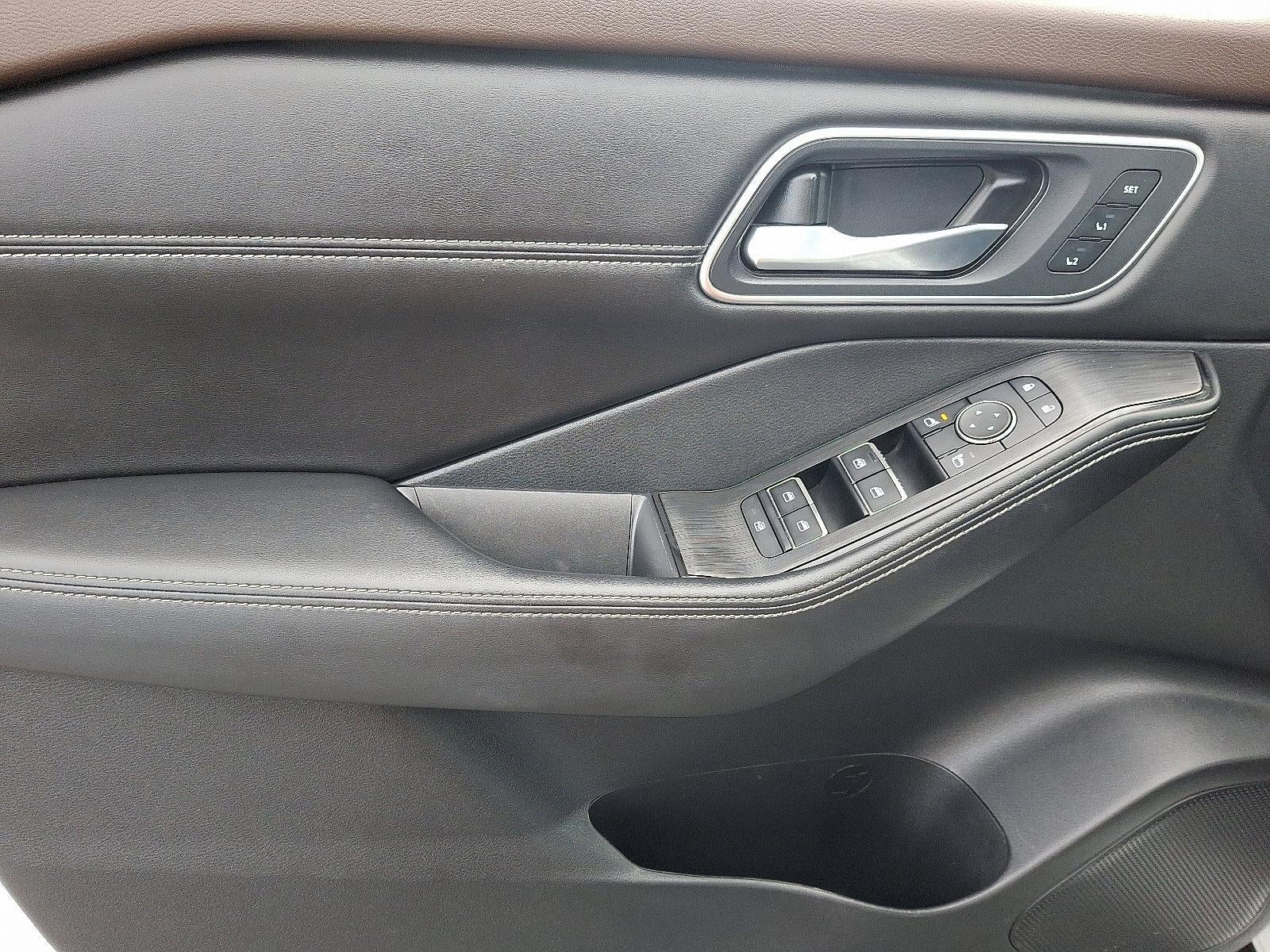 2023 Nissan Rogue AWD Platinum *Ltd Avail*