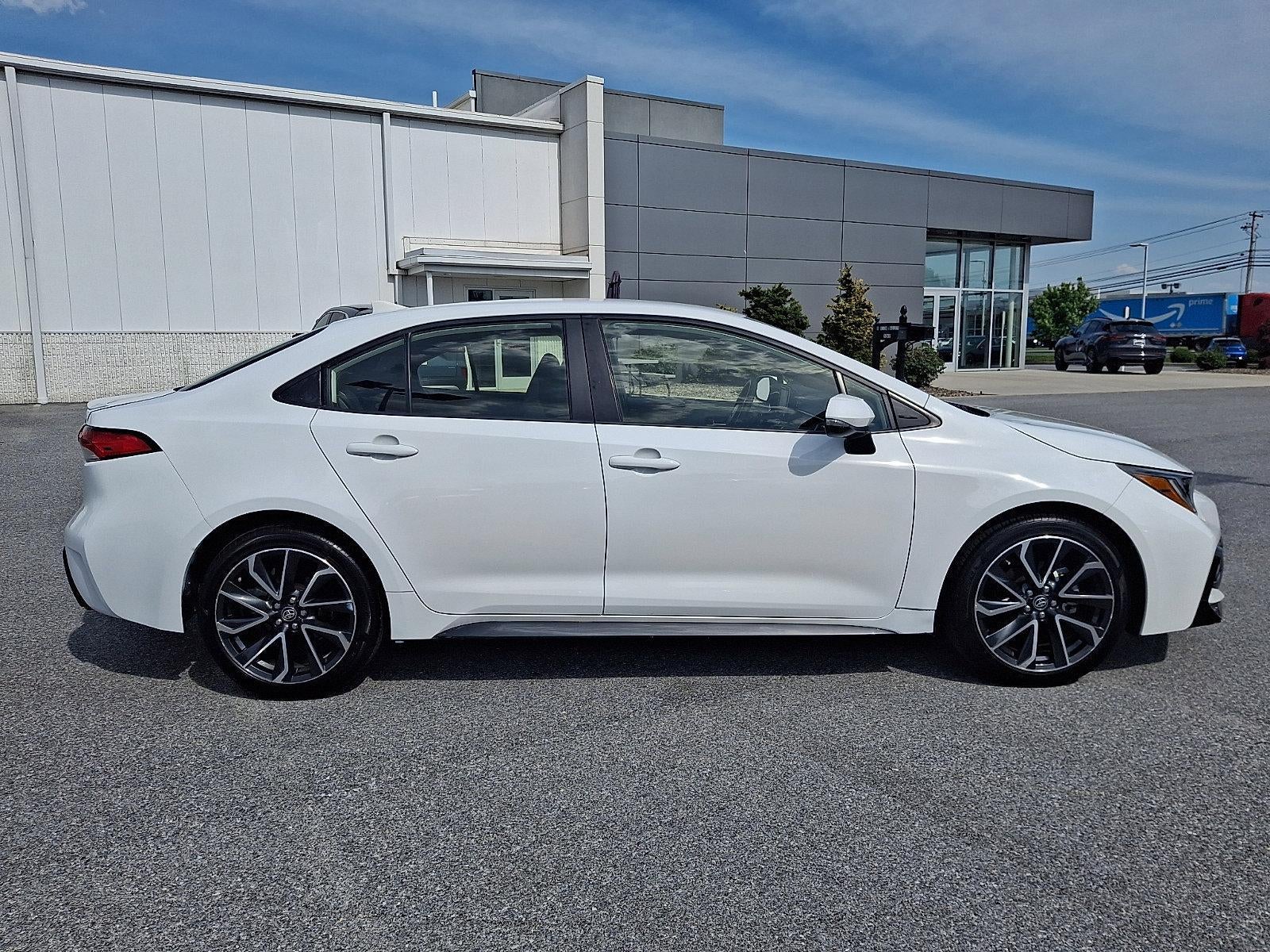 2022 Toyota Corolla SE CVT (Natl)