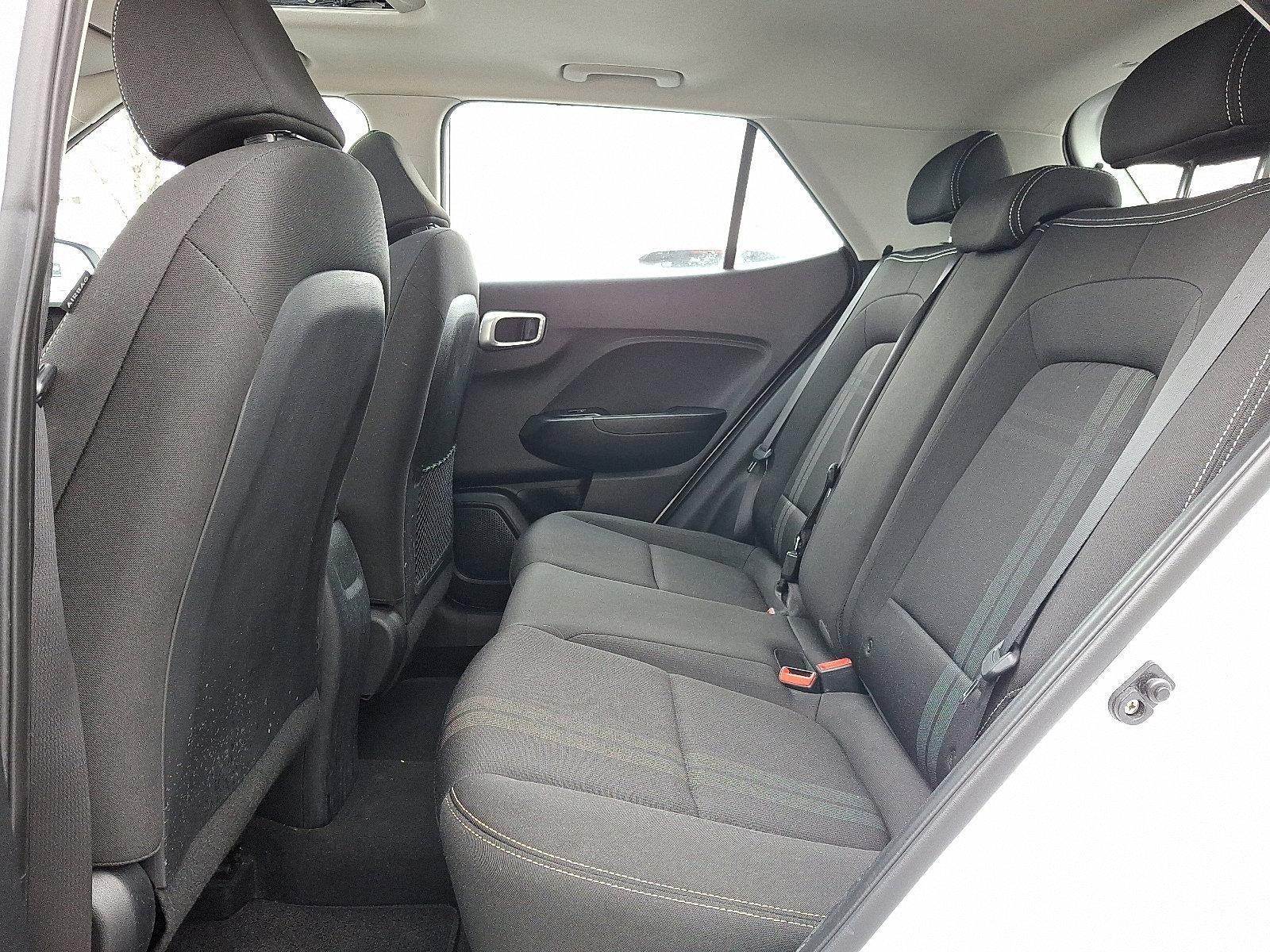 2022 Hyundai VENUE SEL IVT