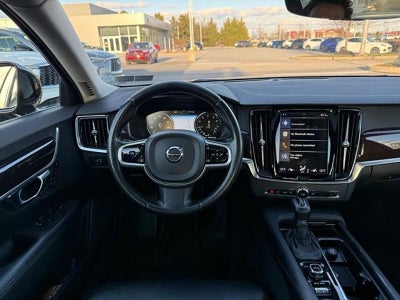 2017 Volvo S90 T6 AWD Momentum