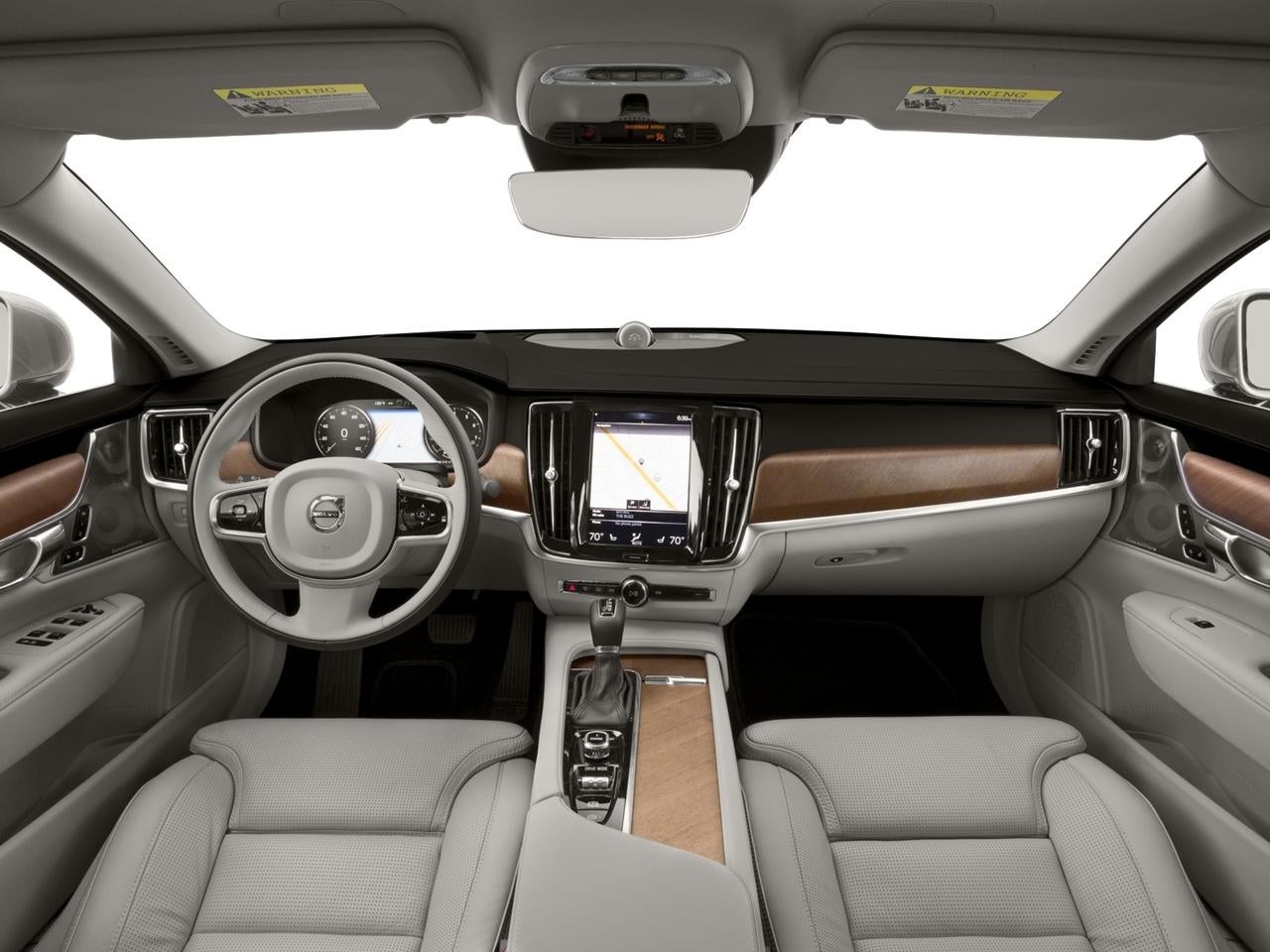 2017 Volvo S90 T6 AWD Momentum