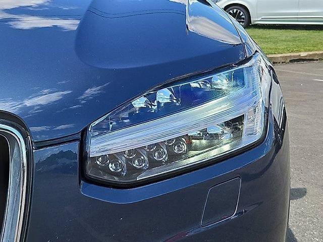 2024 Volvo XC90 B6 AWD Plus Bright Theme 7P