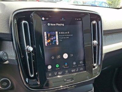 2023 Volvo XC40 B5 AWD Plus Dark Theme