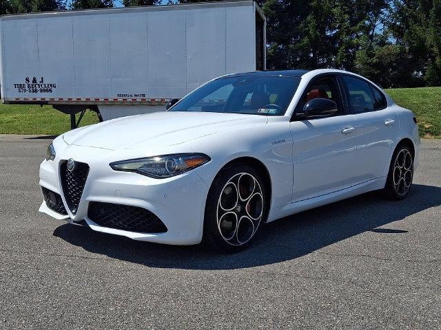 2022 Alfa Romeo Giulia Veloce AWD