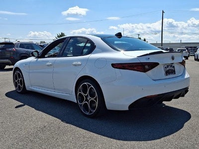 2022 Alfa Romeo Giulia Veloce AWD