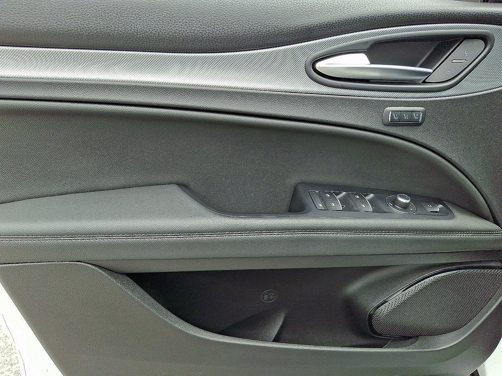 2024 Alfa Romeo Stelvio Veloce AWD