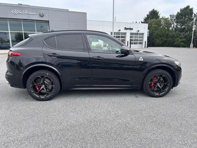 2022 Alfa Romeo Stelvio Quadrifoglio AWD