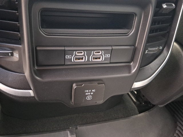 2021 RAM 1500 Big Horn 4x4 Crew Cab 5'7" Box