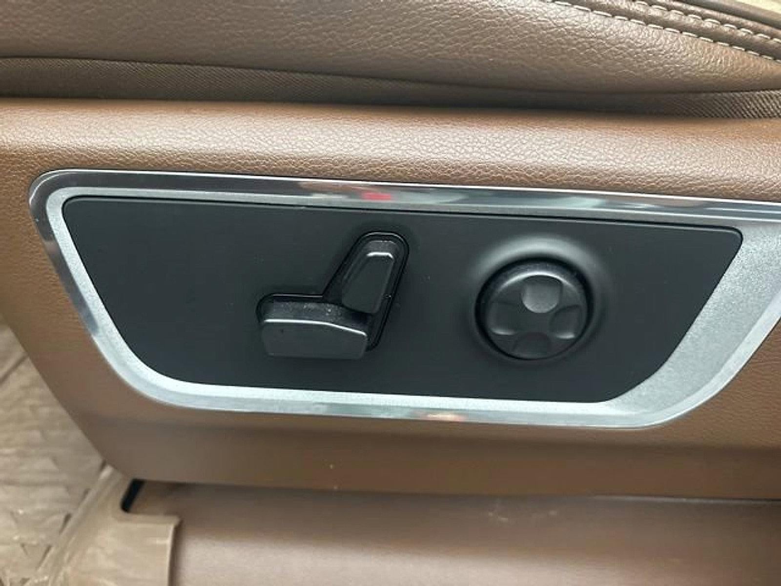 2019 RAM 1500 Laramie 4x4 Crew Cab 5'7" Box