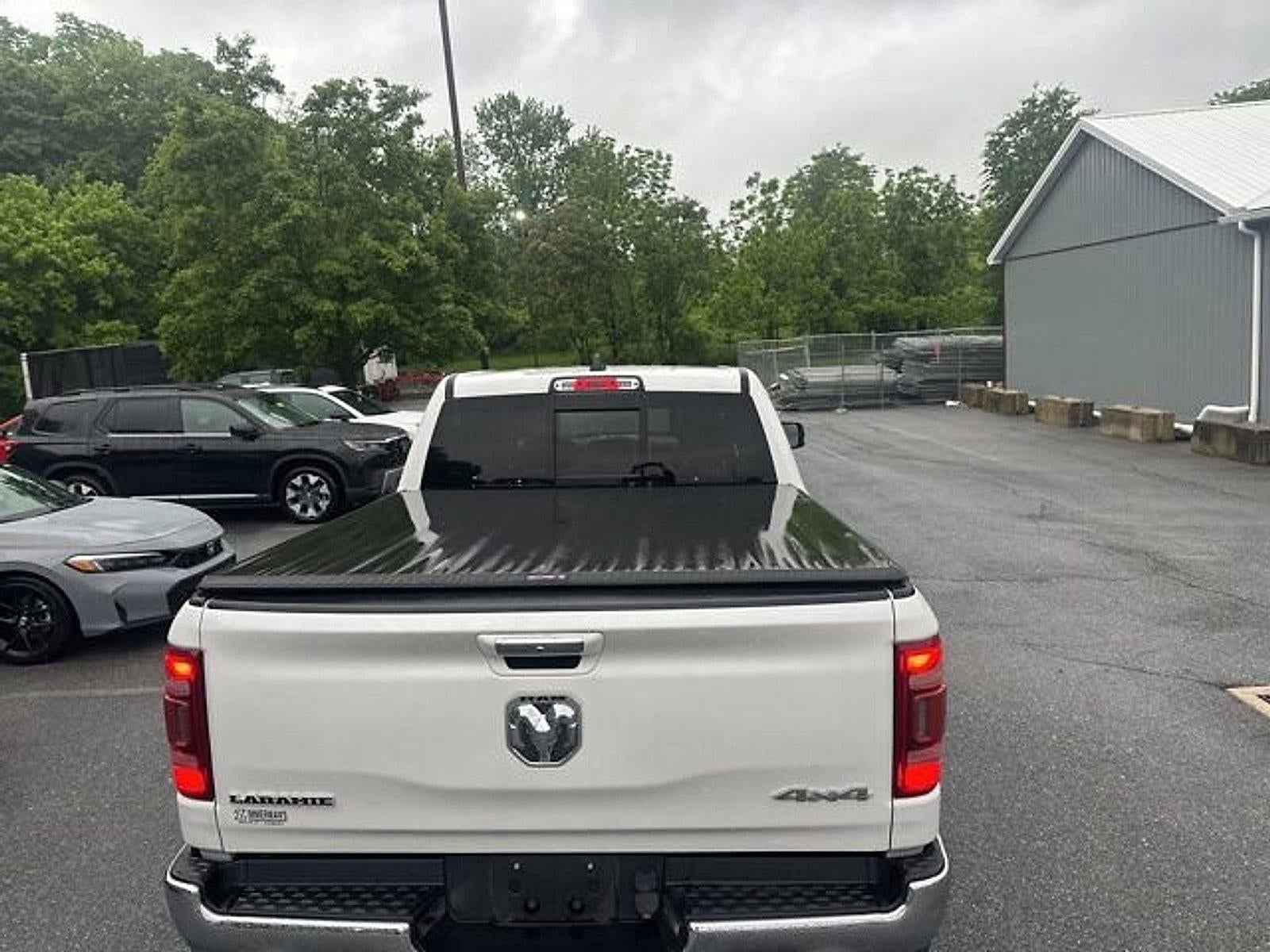 2019 RAM 1500 Laramie 4x4 Crew Cab 5'7" Box