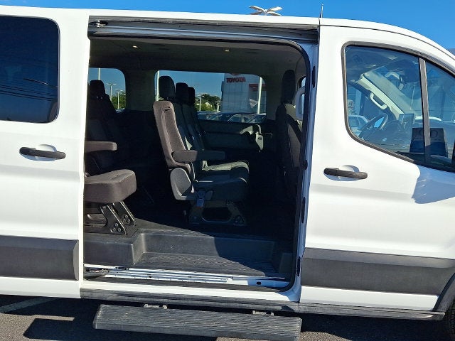 2023 Ford Transit Passenger Wagon T-350 148" Low Roof XLT RWD