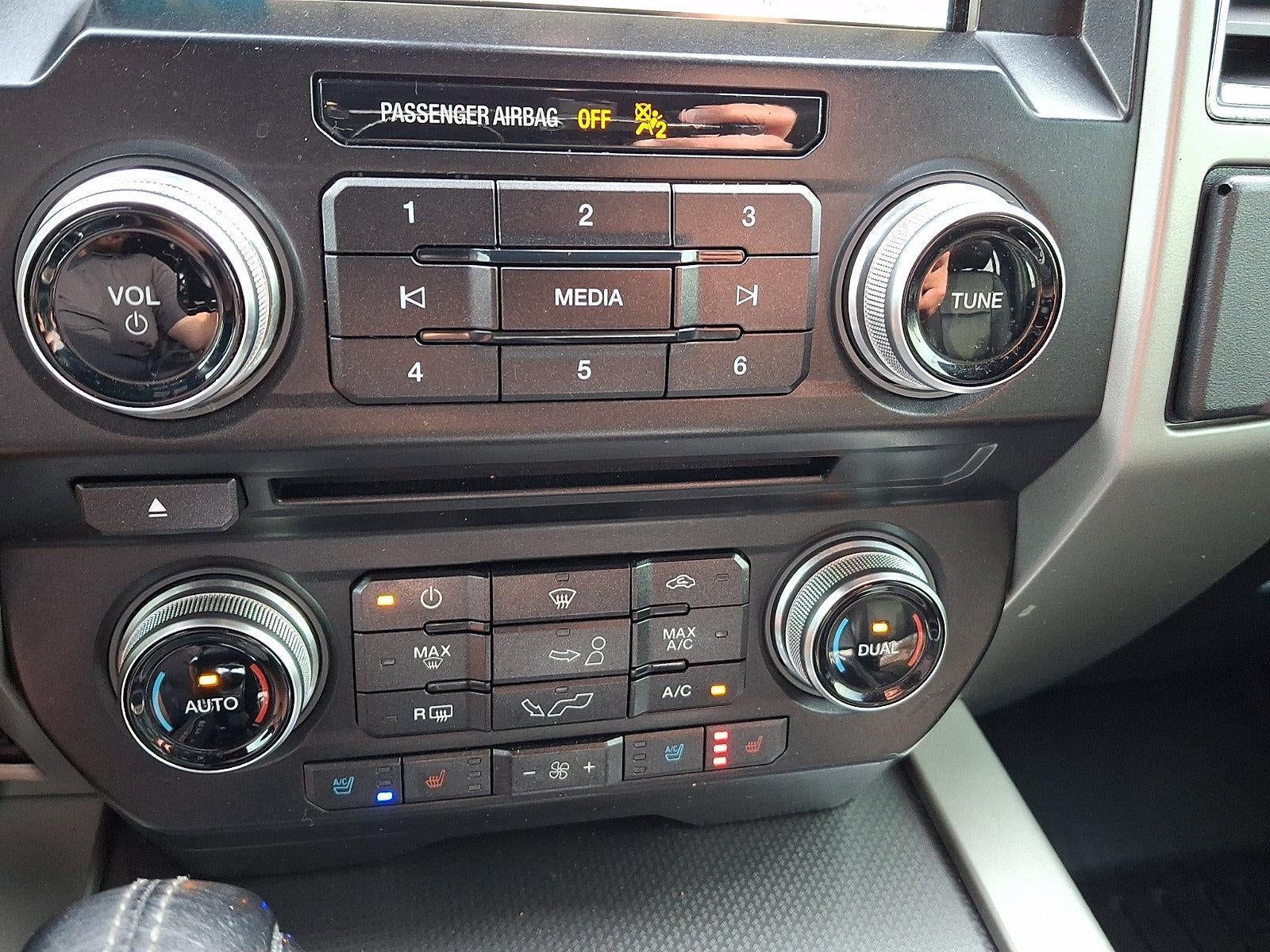 2017 Ford F-150 Lariat 4WD SuperCrew 5.5' Box