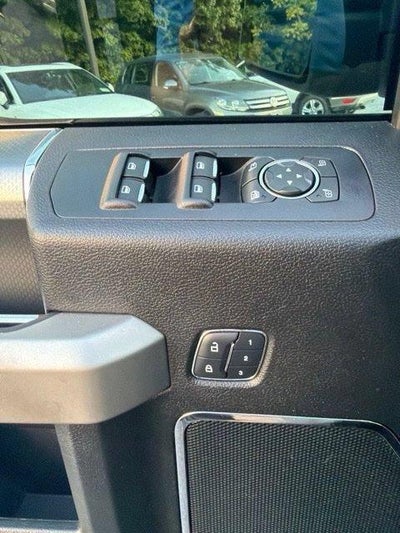 2017 Ford F-150 Lariat 4WD SuperCrew 5.5' Box