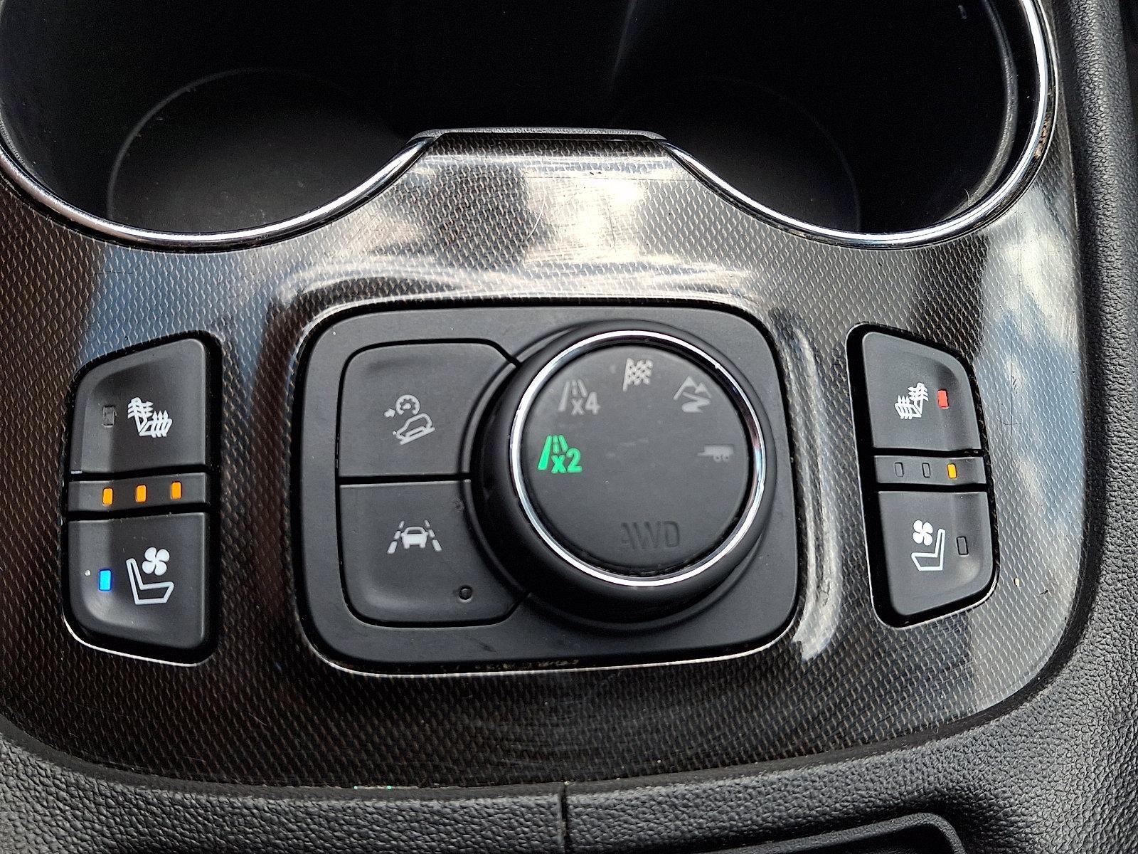 2022 GMC Acadia AWD AT4
