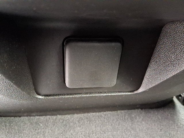 2025 Chevrolet Suburban Z71 **SUPER CLEAN**