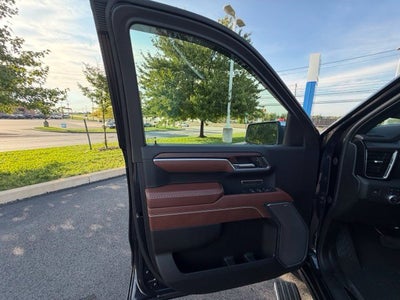 2025 GMC Sierra 1500 Crew Cab Short Box 4-Wheel Drive Denali Ultimate