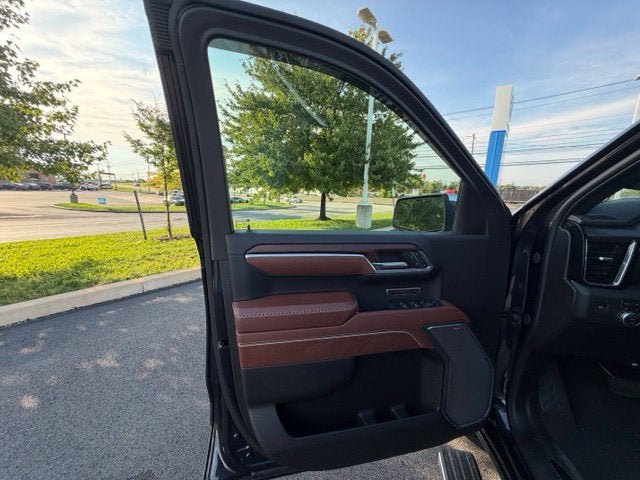 2025 GMC Sierra 1500 Crew Cab Short Box 4-Wheel Drive Denali Ultimate