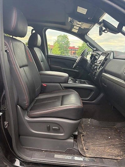 2024 Nissan Titan 4x4 Crew Cab PRO-4X