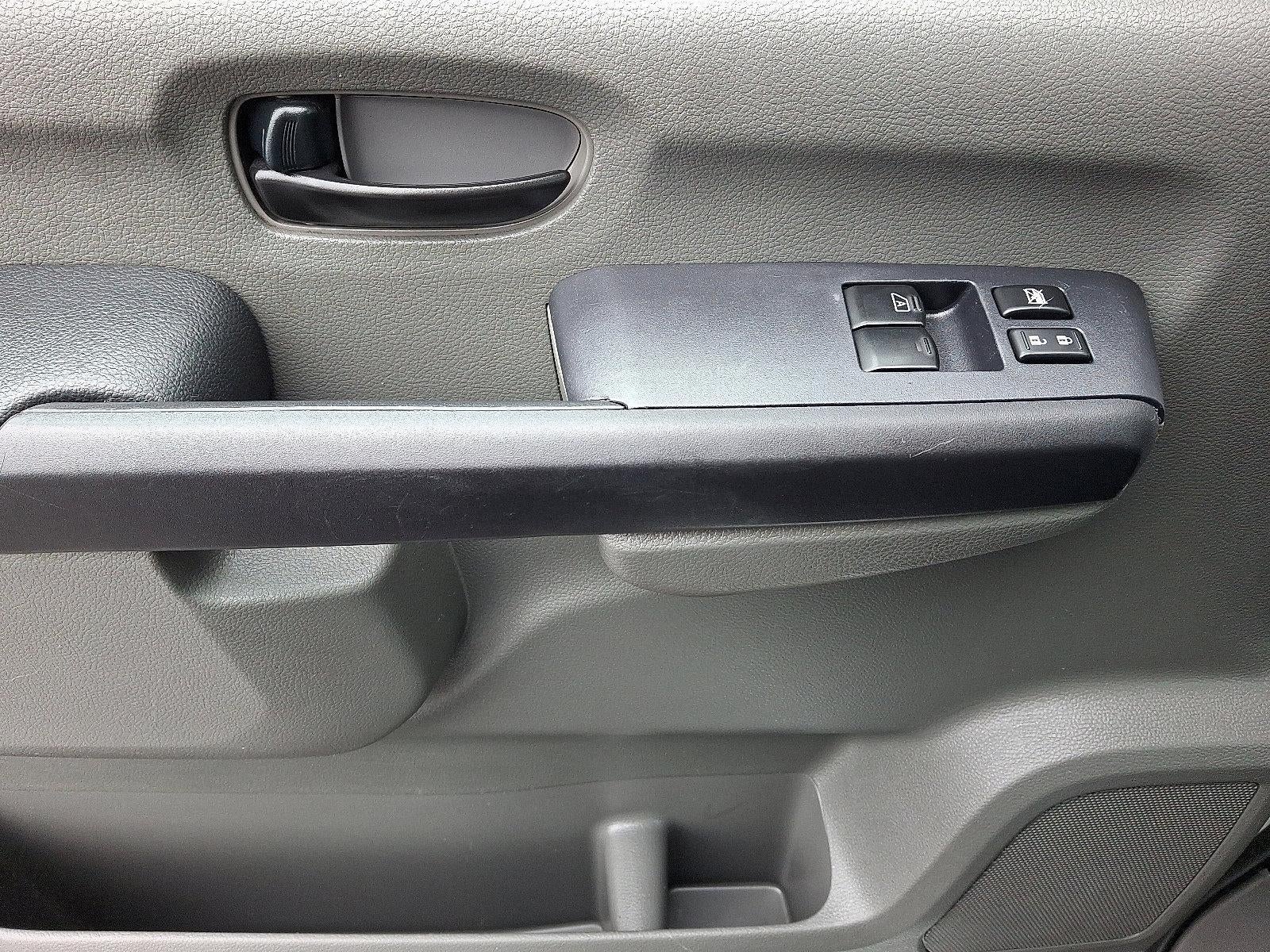 2021 Nissan NV Cargo Standard Roof V8 SV