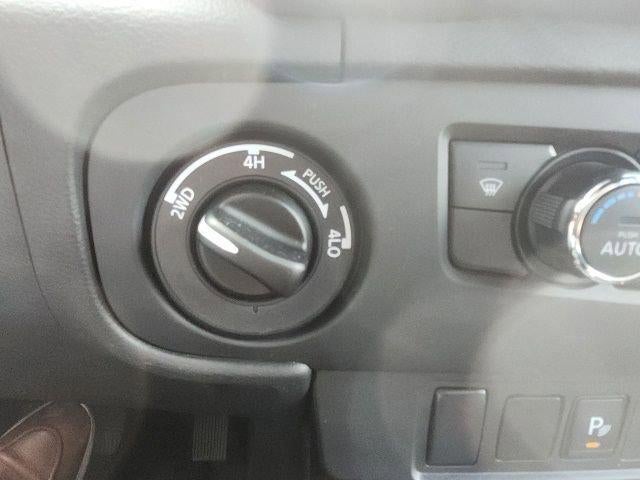 2025 Nissan Frontier Crew Cab 4x4 PRO-4X