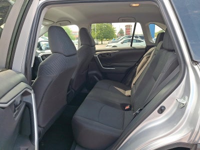2020 Toyota RAV4 LE AWD (Natl)