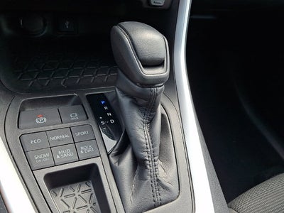 2020 Toyota RAV4 LE AWD (Natl)